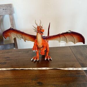 Jasmin Toy Plastic Dragon